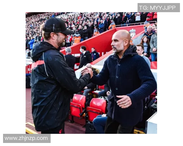 尼威与巴拉镇的激烈对决揭示了足球战术的博弈与团队协作的重要性