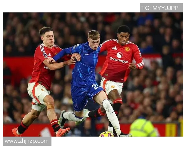 曼联与伯顿的对决究竟谁能笑到最后胜负悬念引人关注