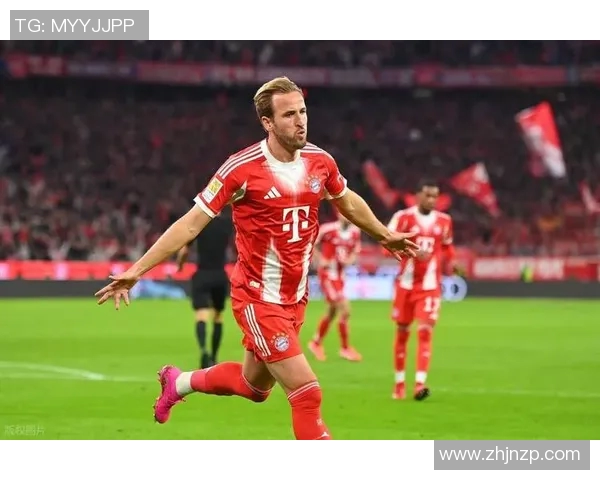 莱万回归旧主对决拜仁球迷怒斥其忘恩负义情绪高涨